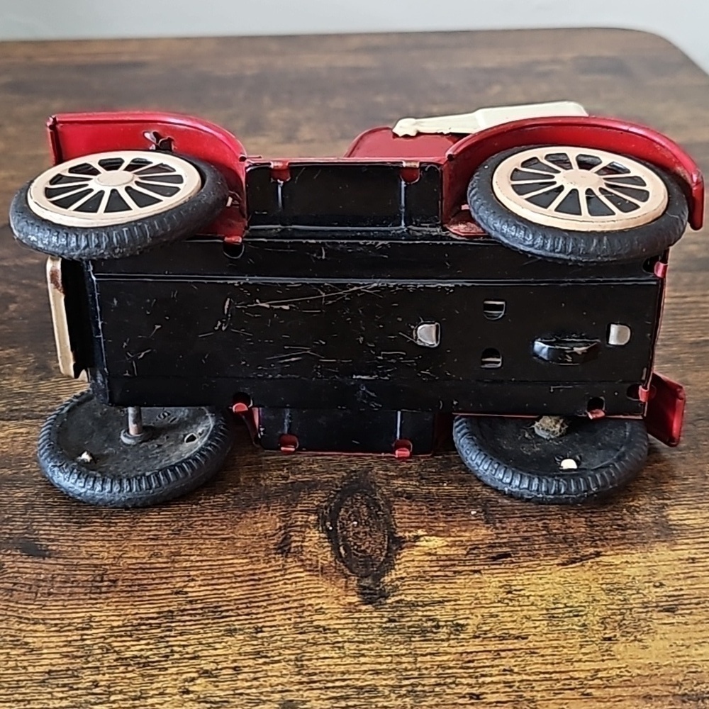 Vintage 1950s Tin Car - Picture 5 of 6